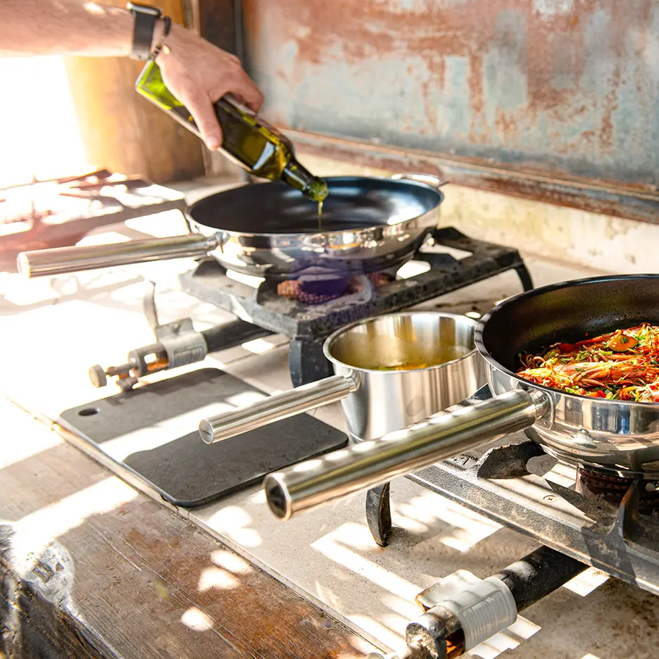 Wok pans